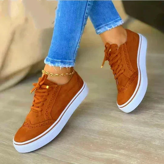 Aobhnait - Chic Lace-Up Sneakers