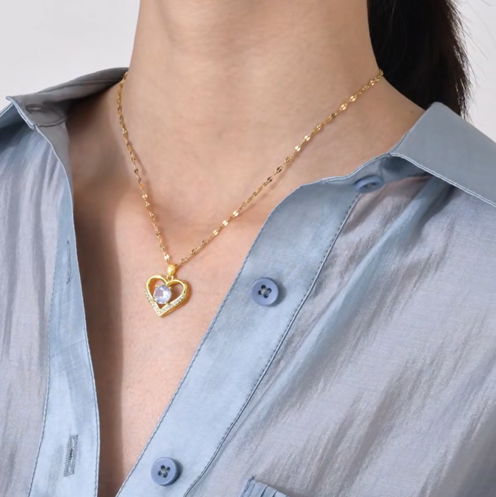 Saoirse - Gold Heart Necklace
