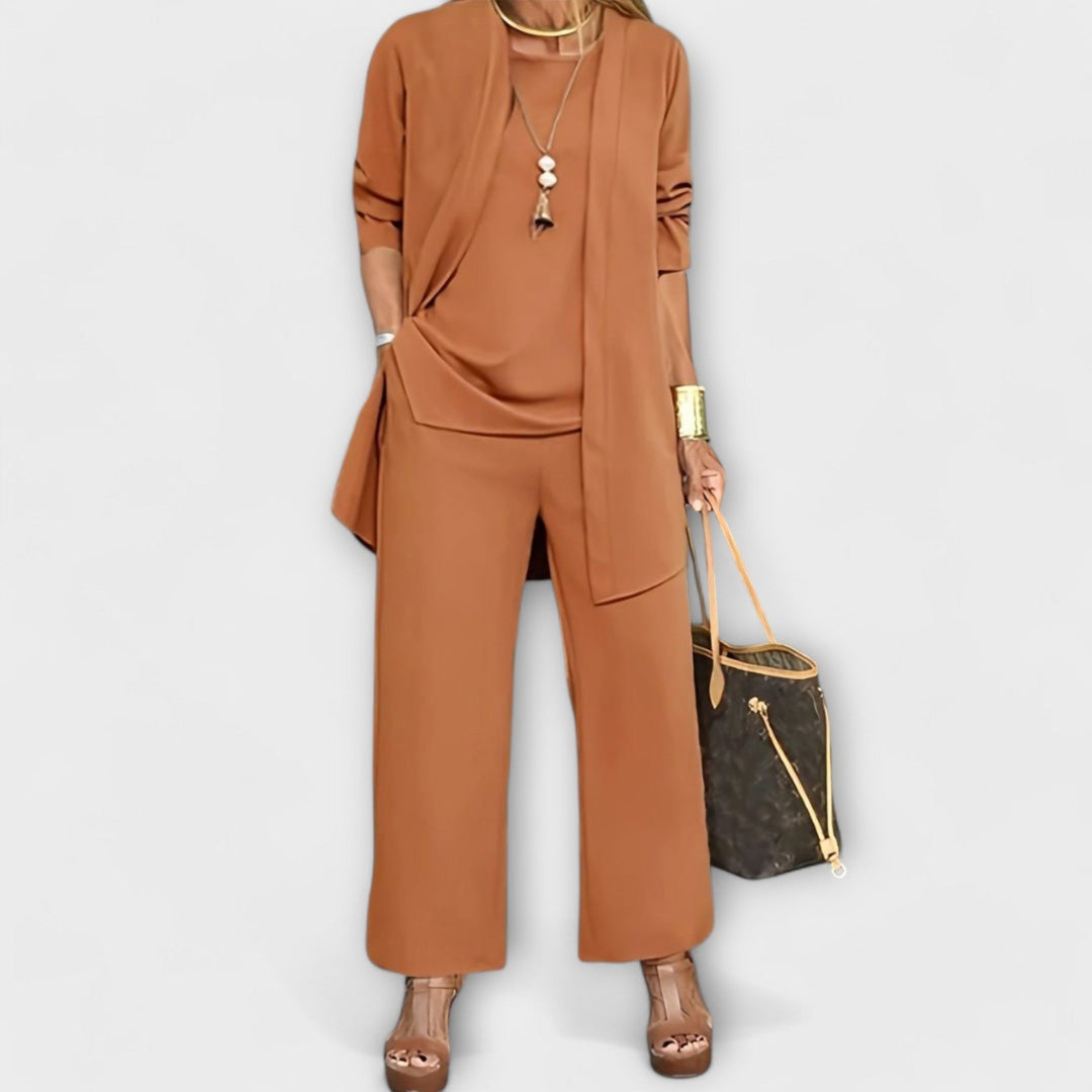 Órla - Chic and Cozy Ensemble