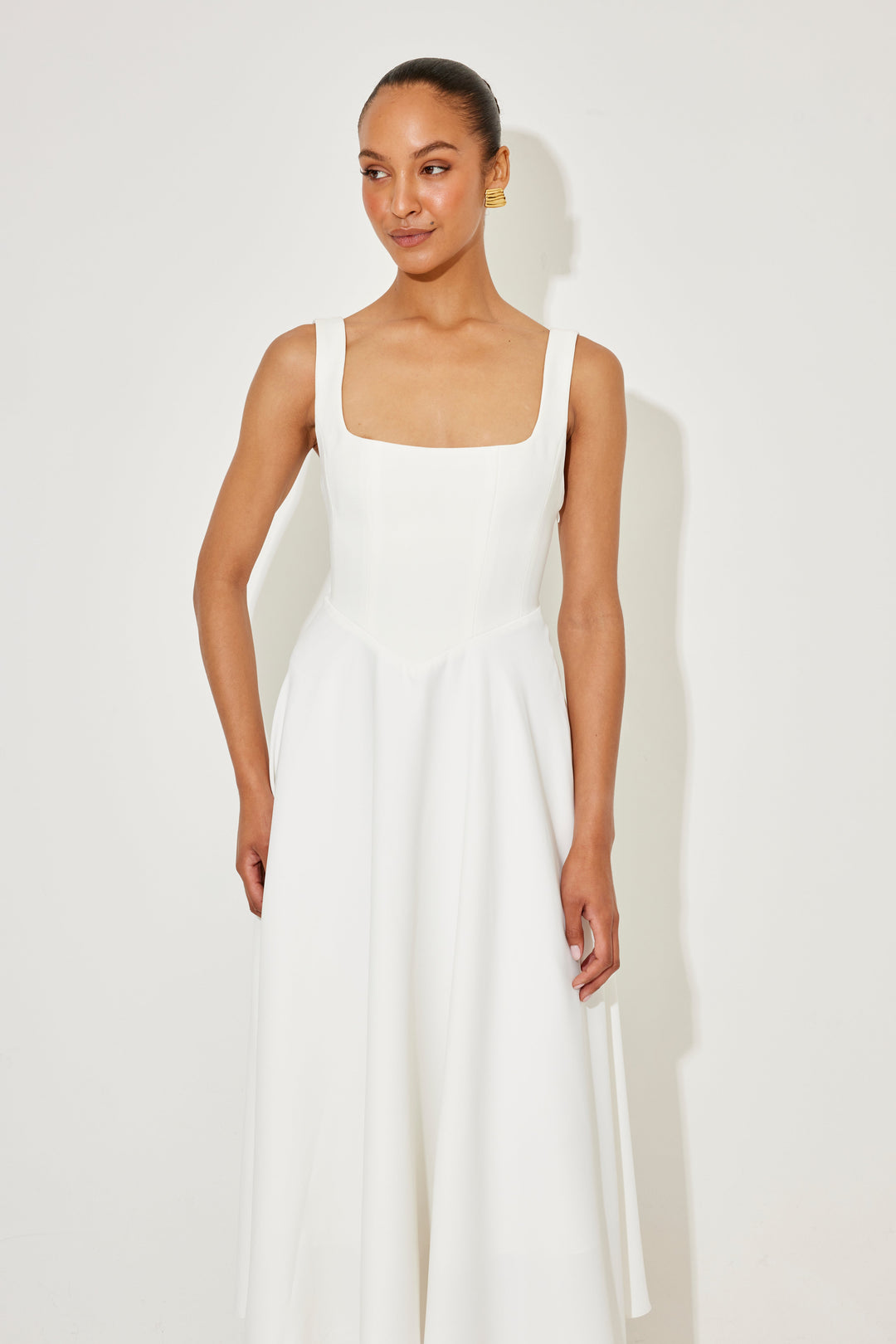 Brighid - Chic Midi Dress