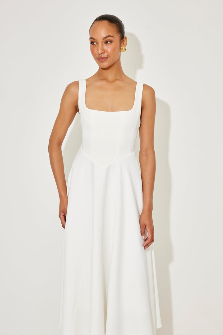 Brighid - Chic Midi Dress