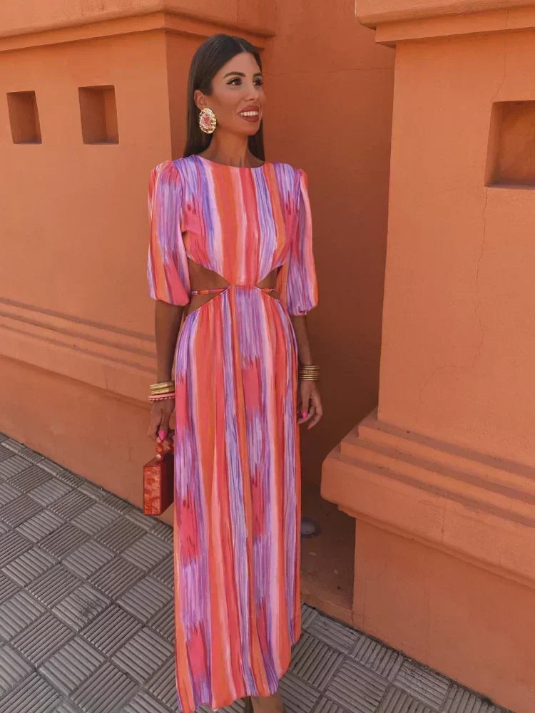 Saoirse - Chic Cut-Out Dress