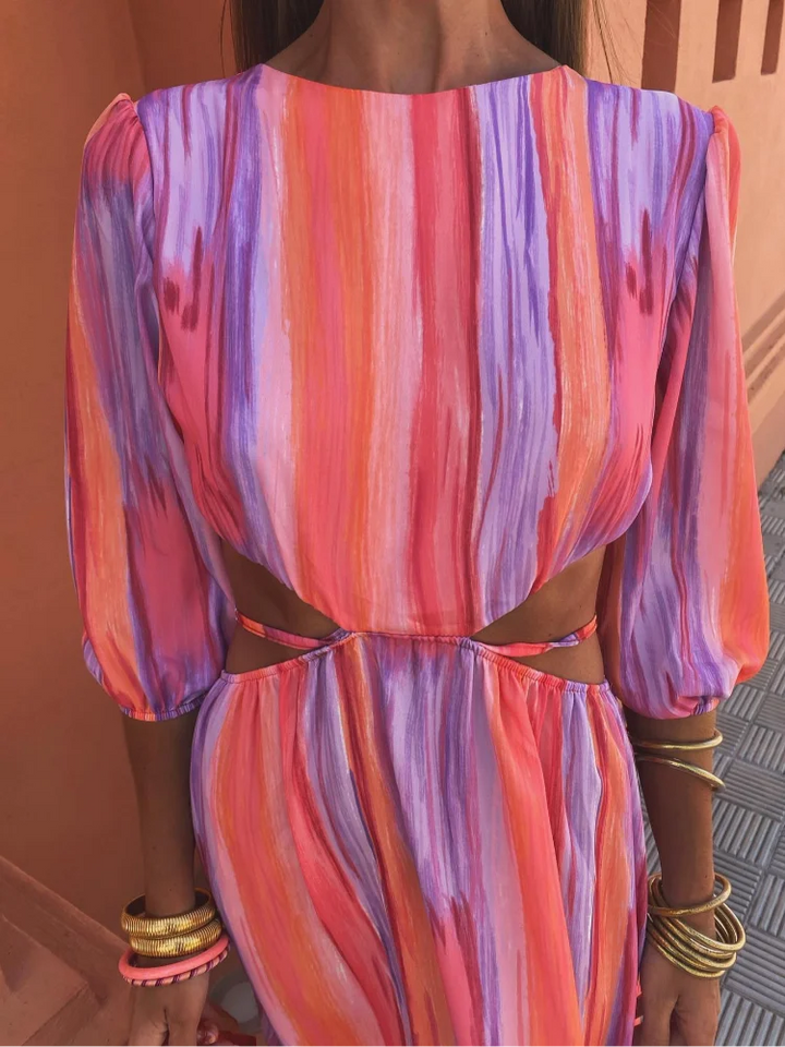 Saoirse - Chic Cut-Out Dress
