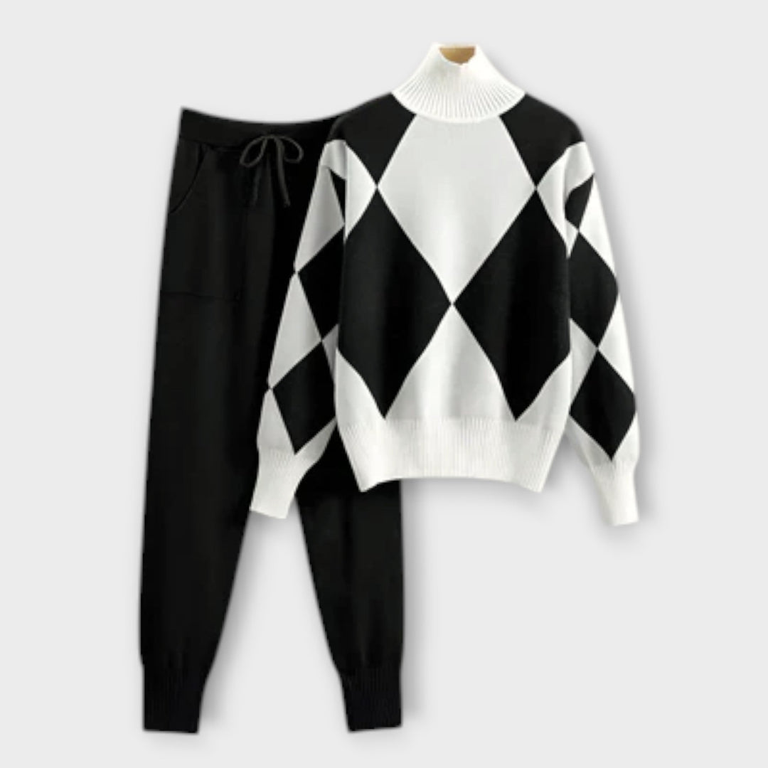Aoibhfhinn - Sophisticated Chic Ensemble