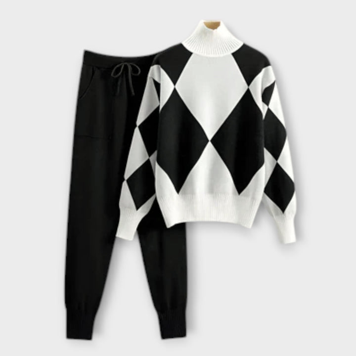 Aoibhfhinn - Sophisticated Chic Ensemble
