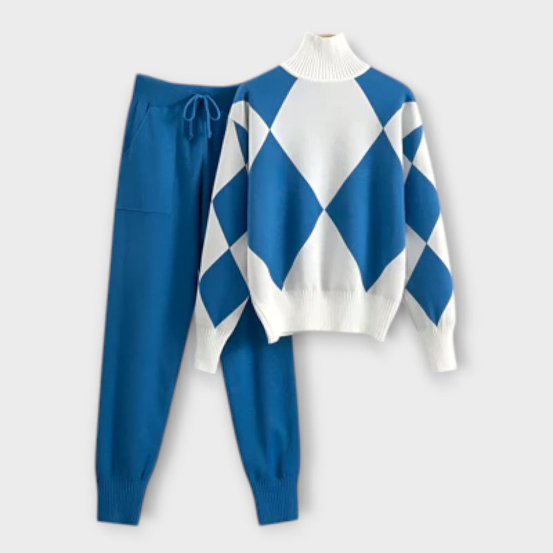 Aoibhfhinn - Sophisticated Chic Ensemble