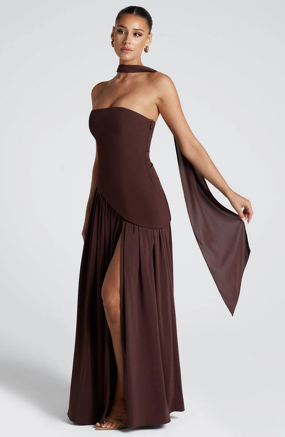 Iseult - Elegant Maxi Dress