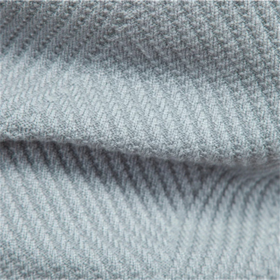 Ruairí - Sleek Sweater