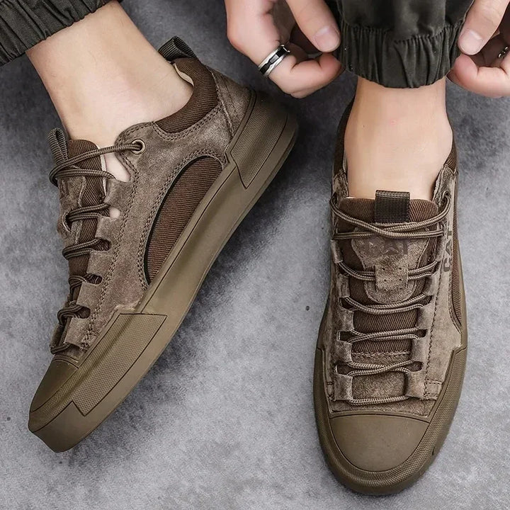 Oisín - Chic Sneakers
