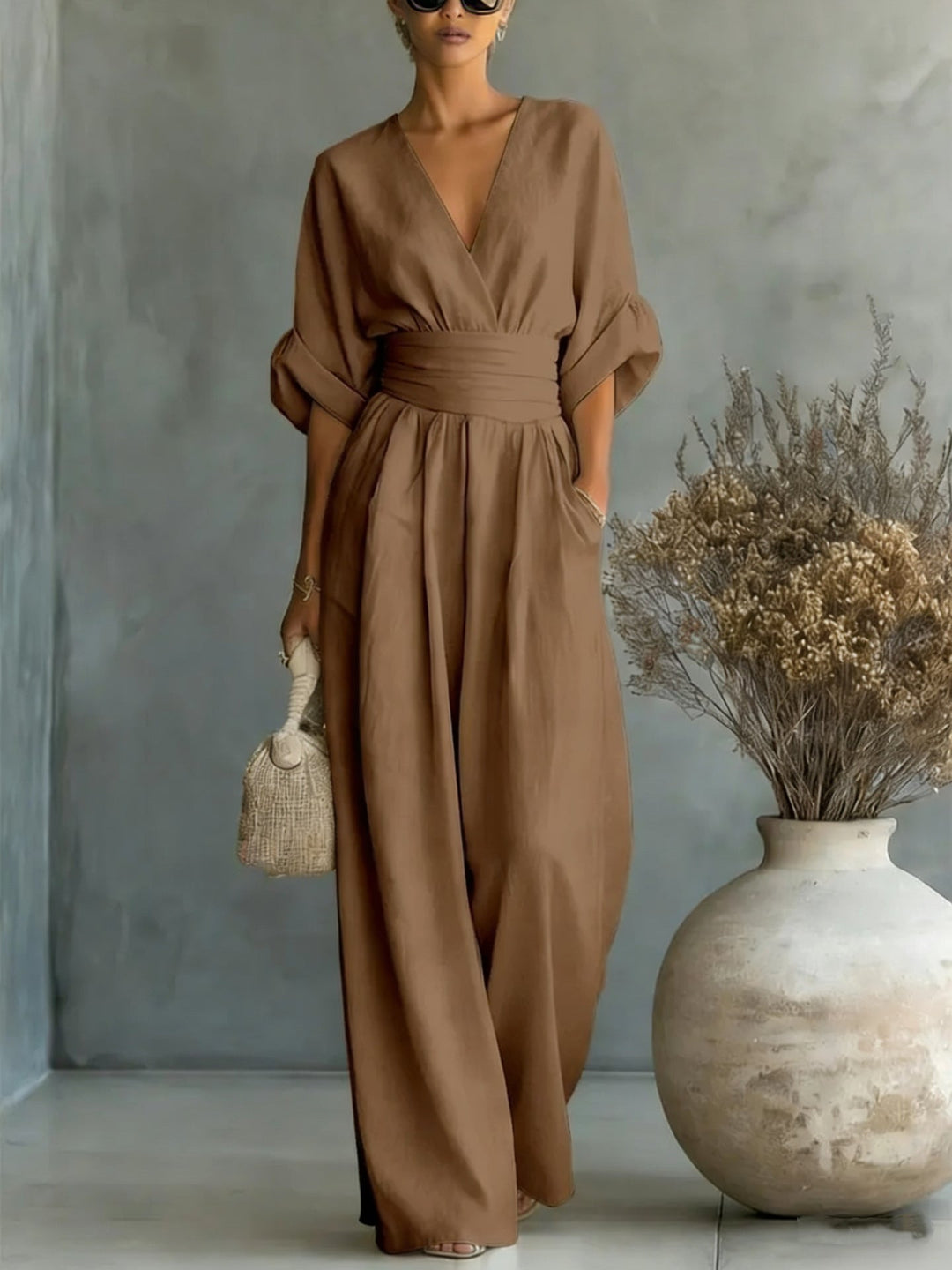 Eimear - Backless V-Neck Dress