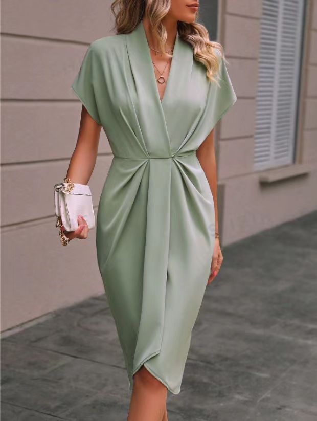Maeve - Chic Midi Dress