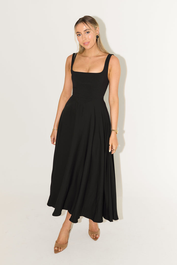 Brighid - Chic Midi Dress