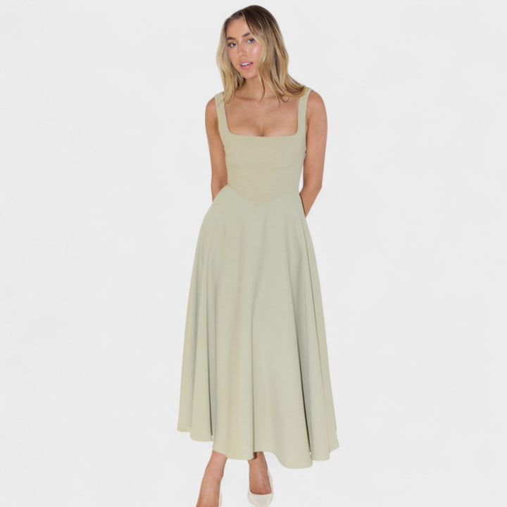 Doireann - Chic Midi Dress