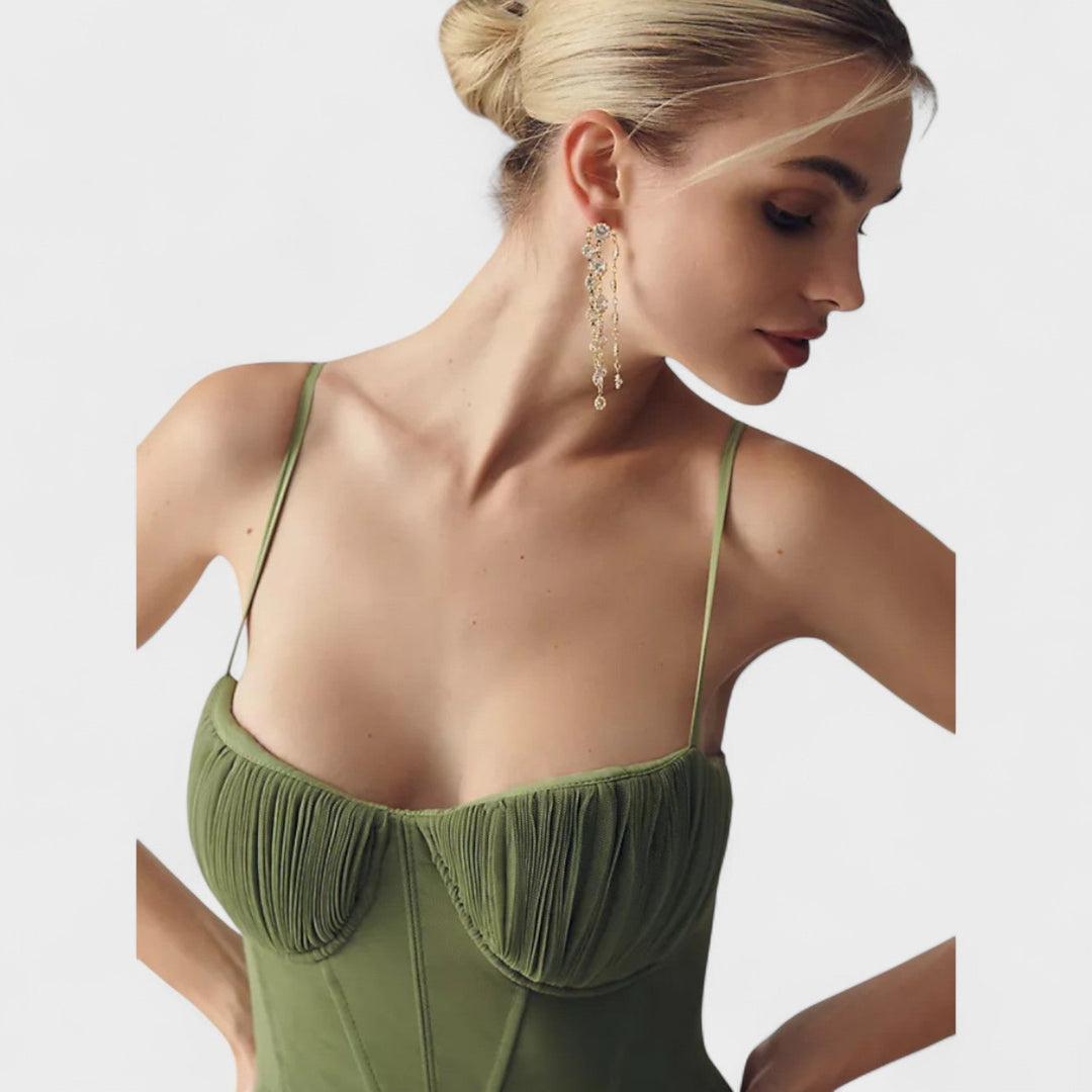 Íde - Elegant Pleated Maxi Dress