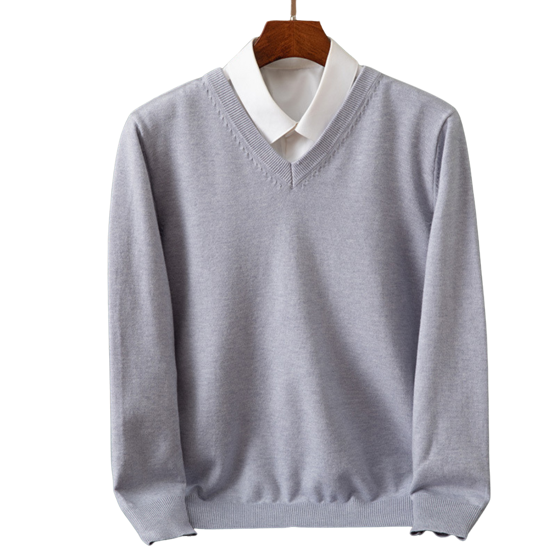 Éanna - Chic V-Neck Sweater