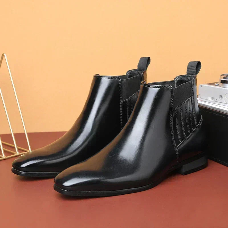 Tadhg - Chic Ankle Booties