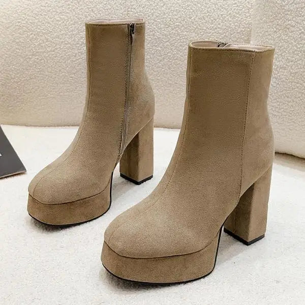 Brighid - Chic Cozy Boots