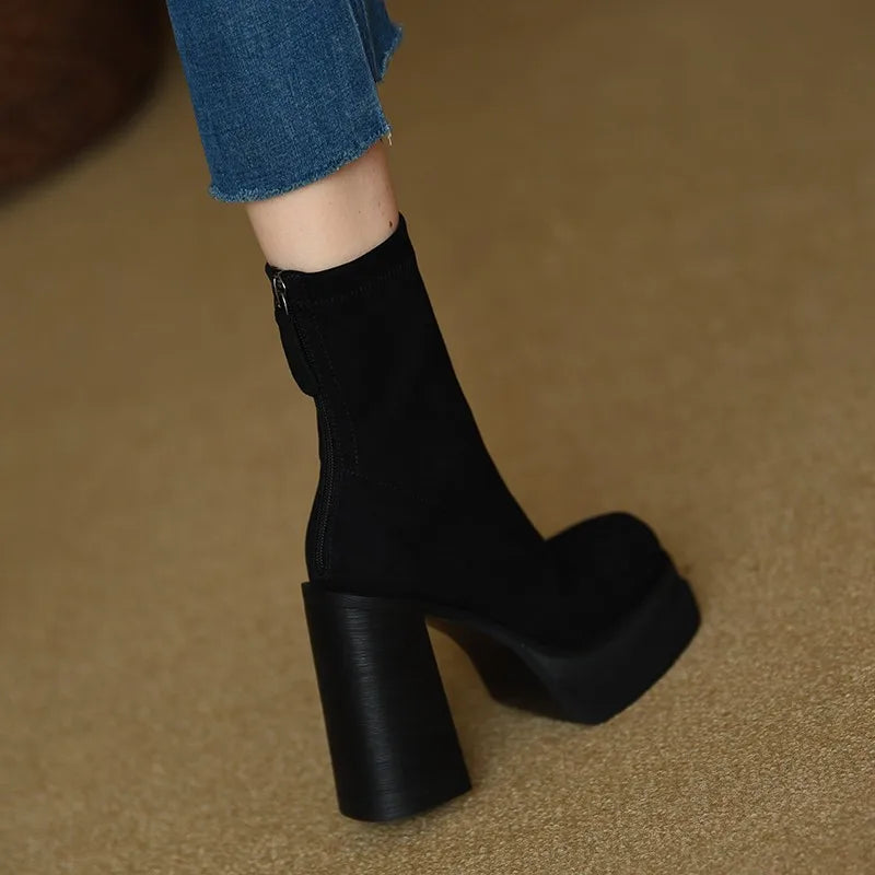 Nábla - Contemporary Ankle Boots