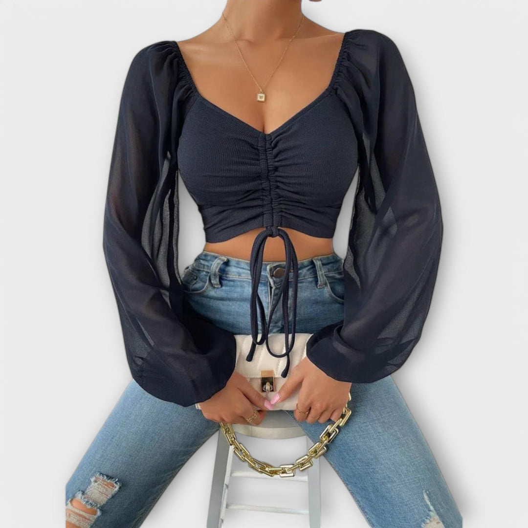 Saoirse - Chic and Versatile Blouse
