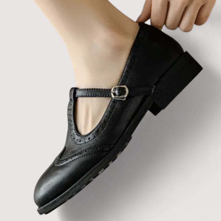 Caoimhe - Stylish and Cozy Sandals