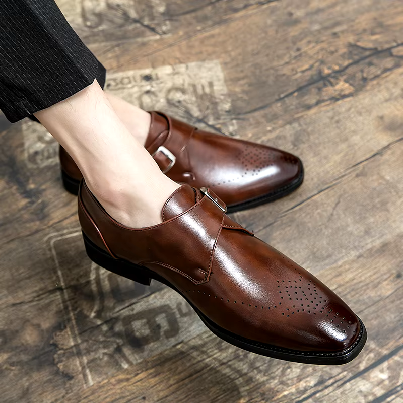 Darragh - Shoes with Buckle Detail
