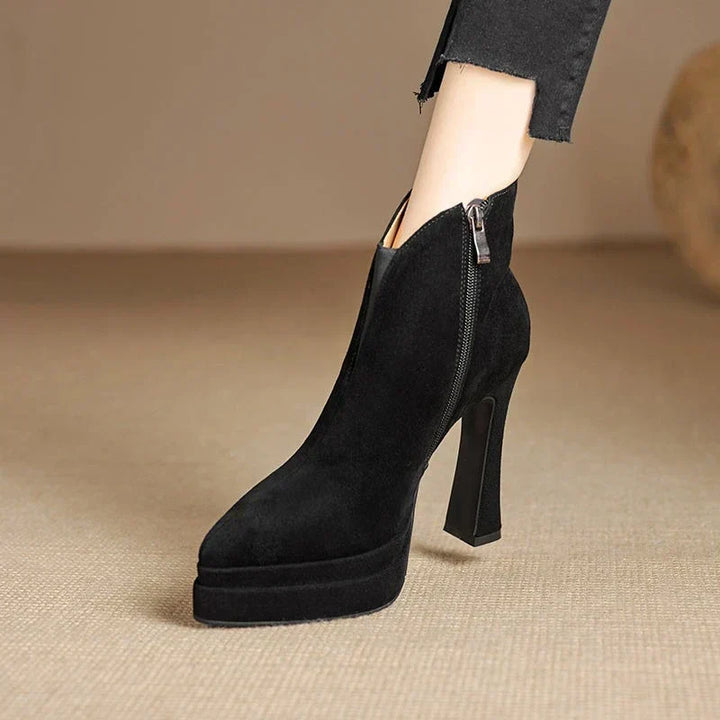 Éilis - Chic Vintage-Inspired Boots