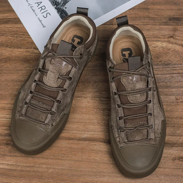 Oisín - Chic Sneakers