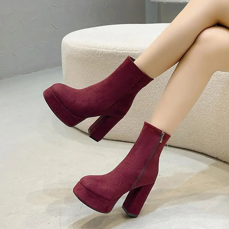 Brighid - Chic Cozy Boots