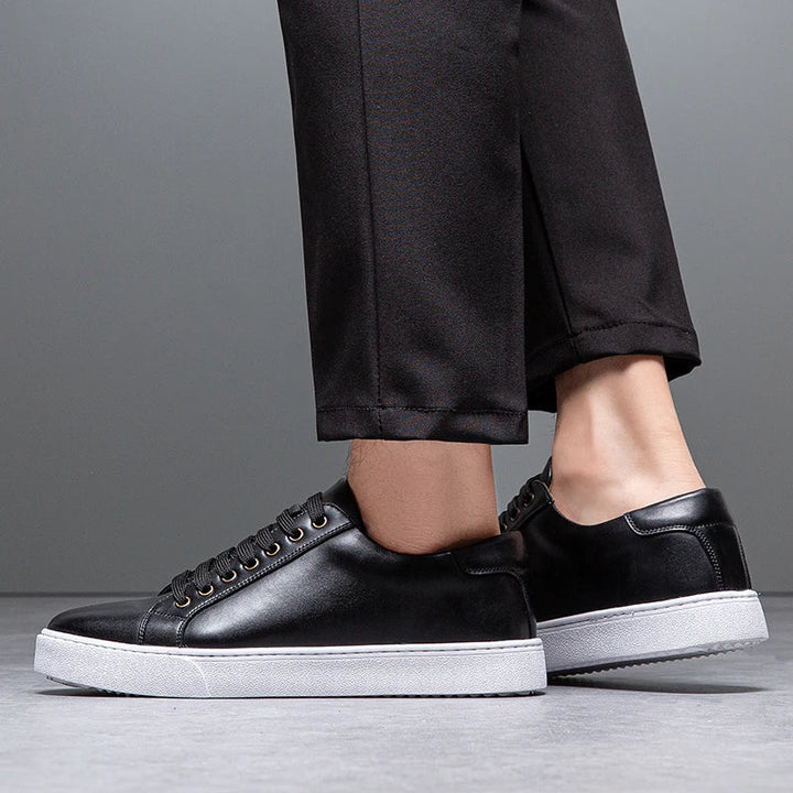 Seán - Chic Sneakers
