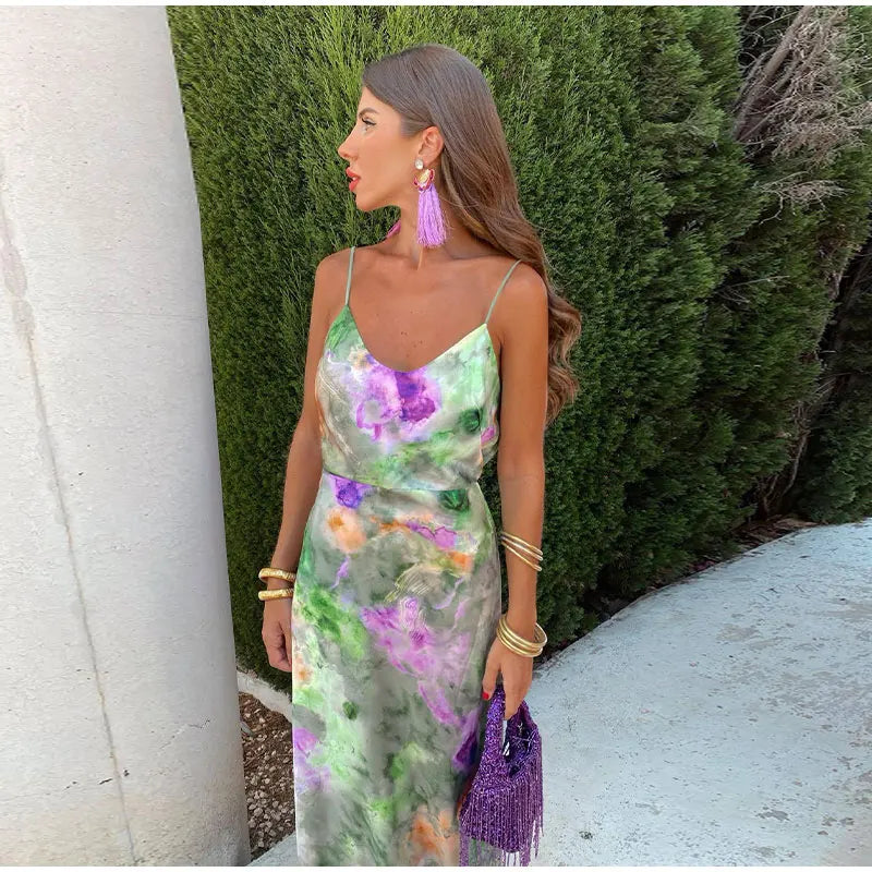 Aisling - Chic Midi Dress