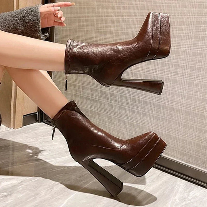 Róisín - Chic Chelsea Ankle Boots