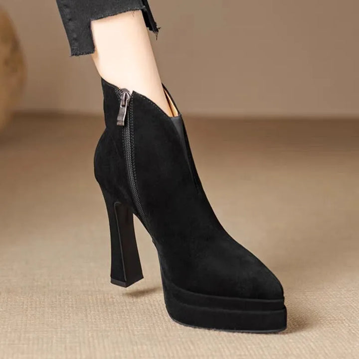 Éilis - Chic Vintage-Inspired Boots