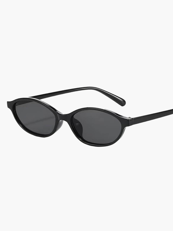 Clodagh - Retro Oval Eyeglasses