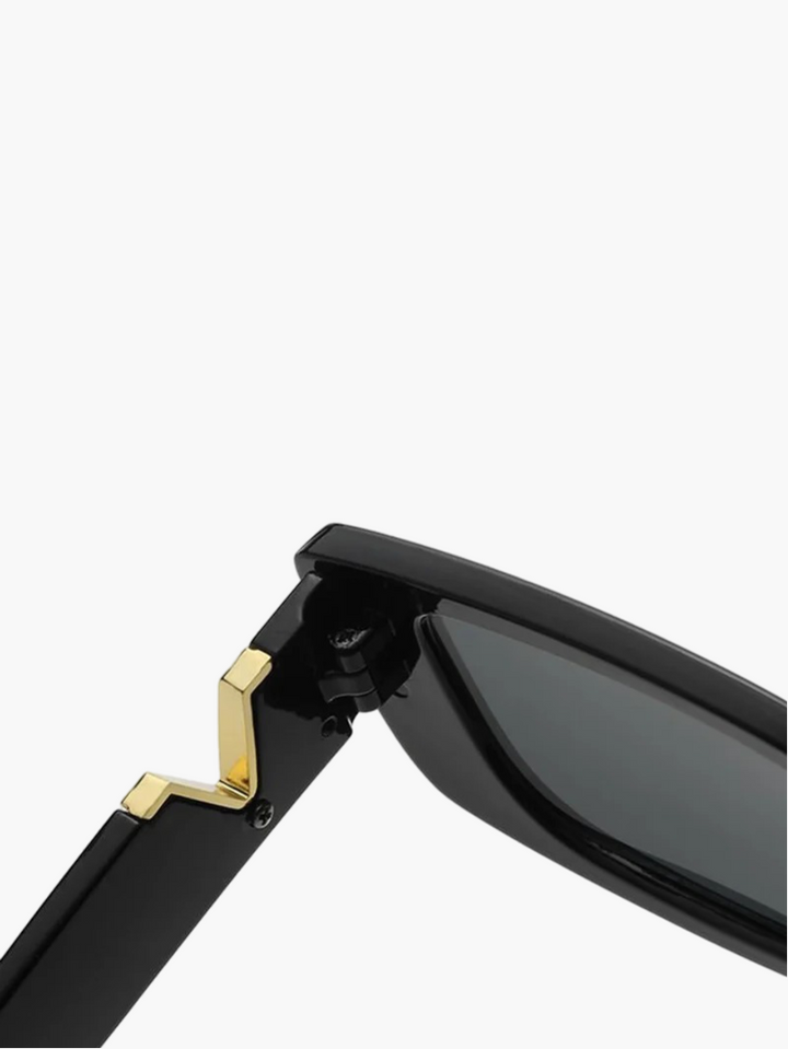Nuala - Oval Gold-Toned Glasses