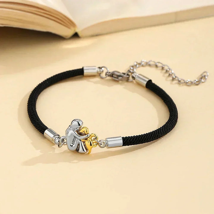 Sinéad - Stylish Pendant Bracelet