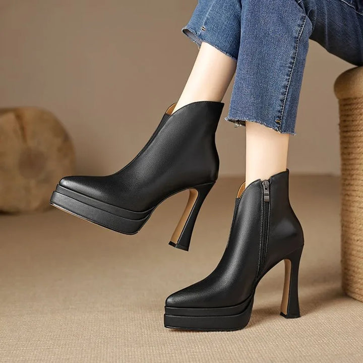 Éilis - Chic Vintage-Inspired Boots