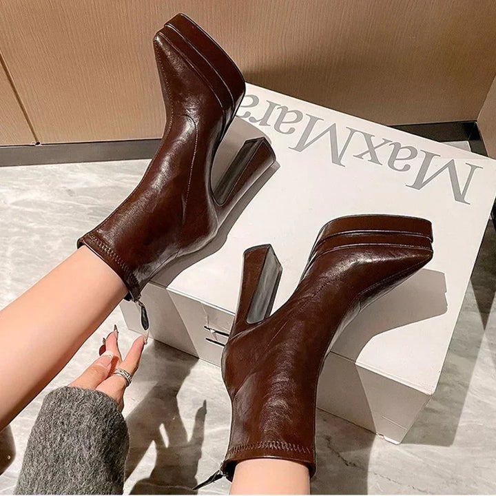 Róisín - Chic Chelsea Ankle Boots