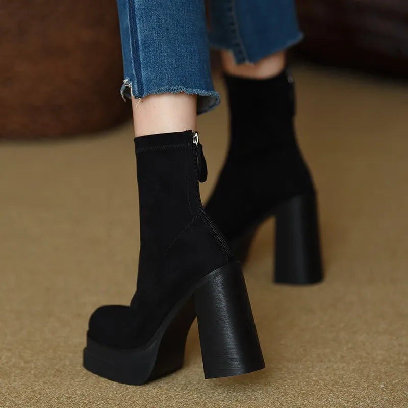 Nábla - Contemporary Ankle Boots