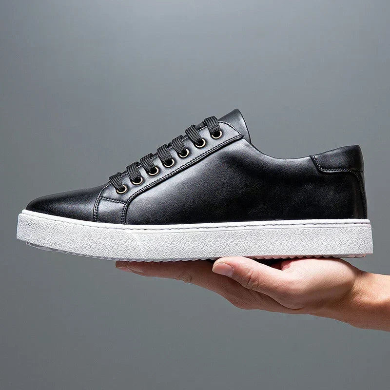 Seán - Chic Sneakers