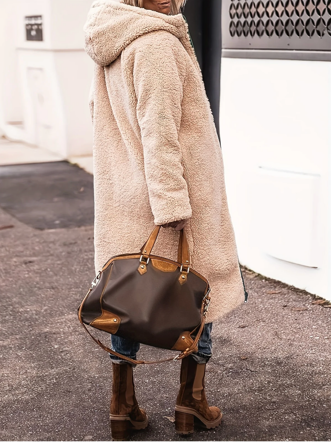 Fiona - Dual-Sided Sherpa Coat