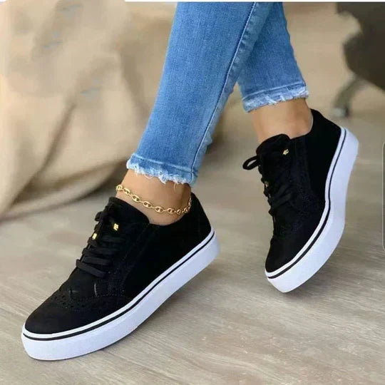 Aobhnait - Chic Lace-Up Sneakers