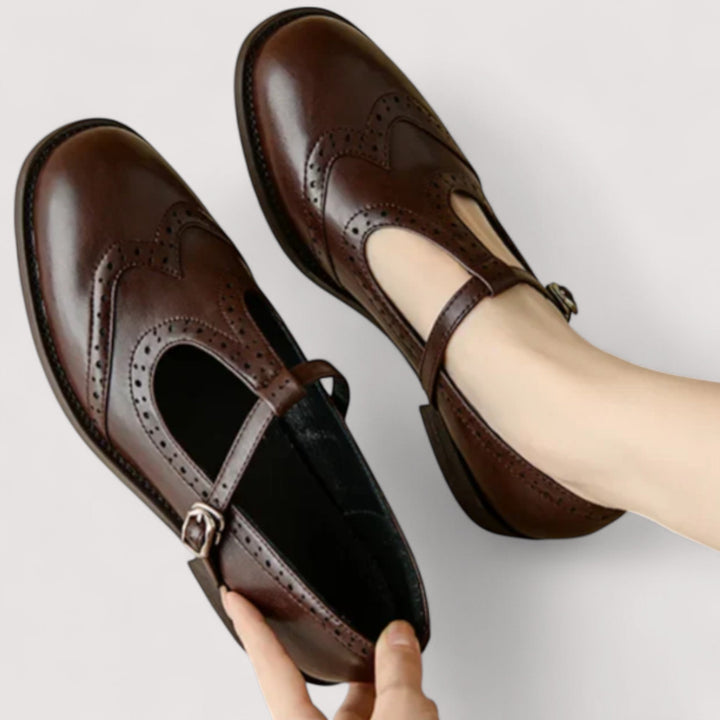 Caoimhe - Stylish and Cozy Sandals