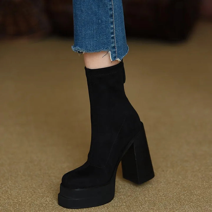 Nábla - Contemporary Ankle Boots