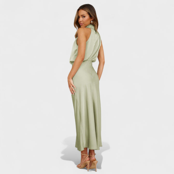 Aingeal - Sophisticated Gown