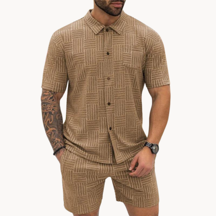 Cian - Coordinated Shirt and Shorts Ensemble