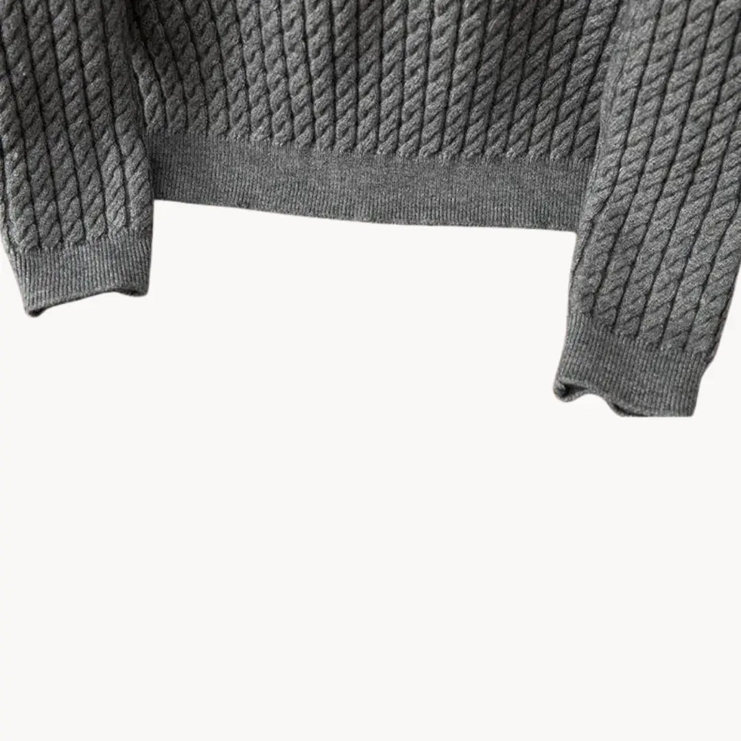 Cian - Classic Round Neck Sweater