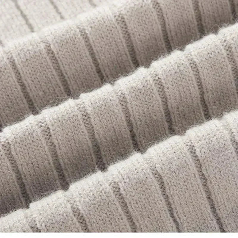Tadhg - Chic Half-Zip Sweater
