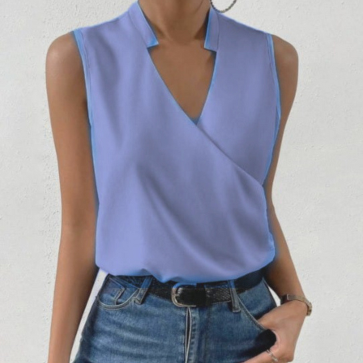 Saoirse - Cozy V-Neck Tee