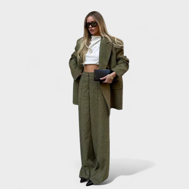 Sadhbh - Stylish City Ensemble