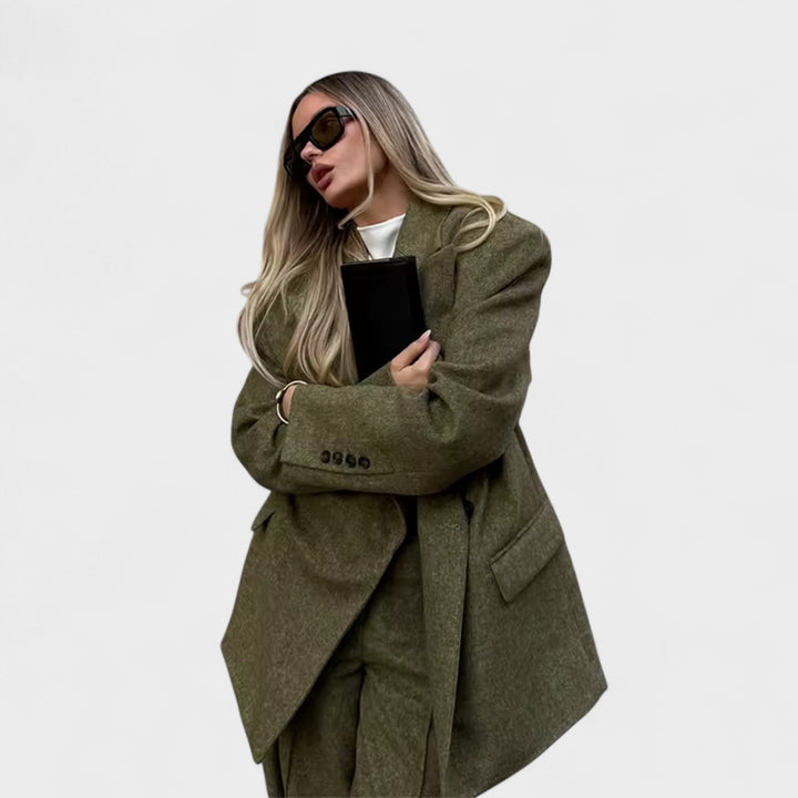 Sadhbh - Stylish City Ensemble